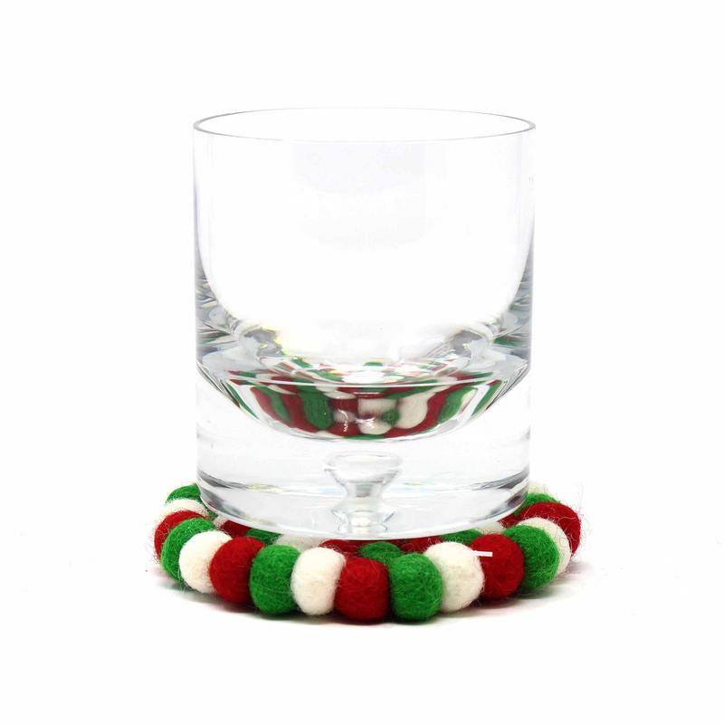 Sous-verres en feutre fabriqués à la main du Népal : paquet de 4, blanc de Noël multicolore - Global Groove (T)