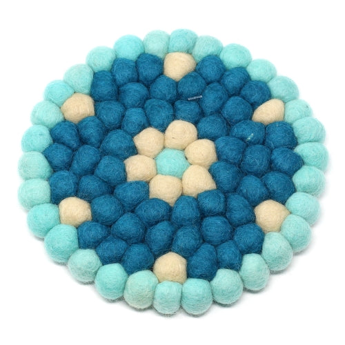 Dessous de plat en boules de feutre fabriqués à la main du Népal : motif de fleurs rondes, turquoise - Global Groove (T)