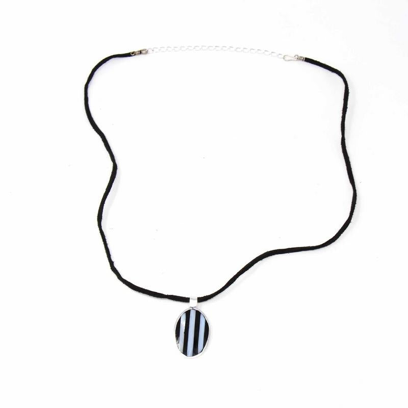 Pendentif, ormeau et bande noire