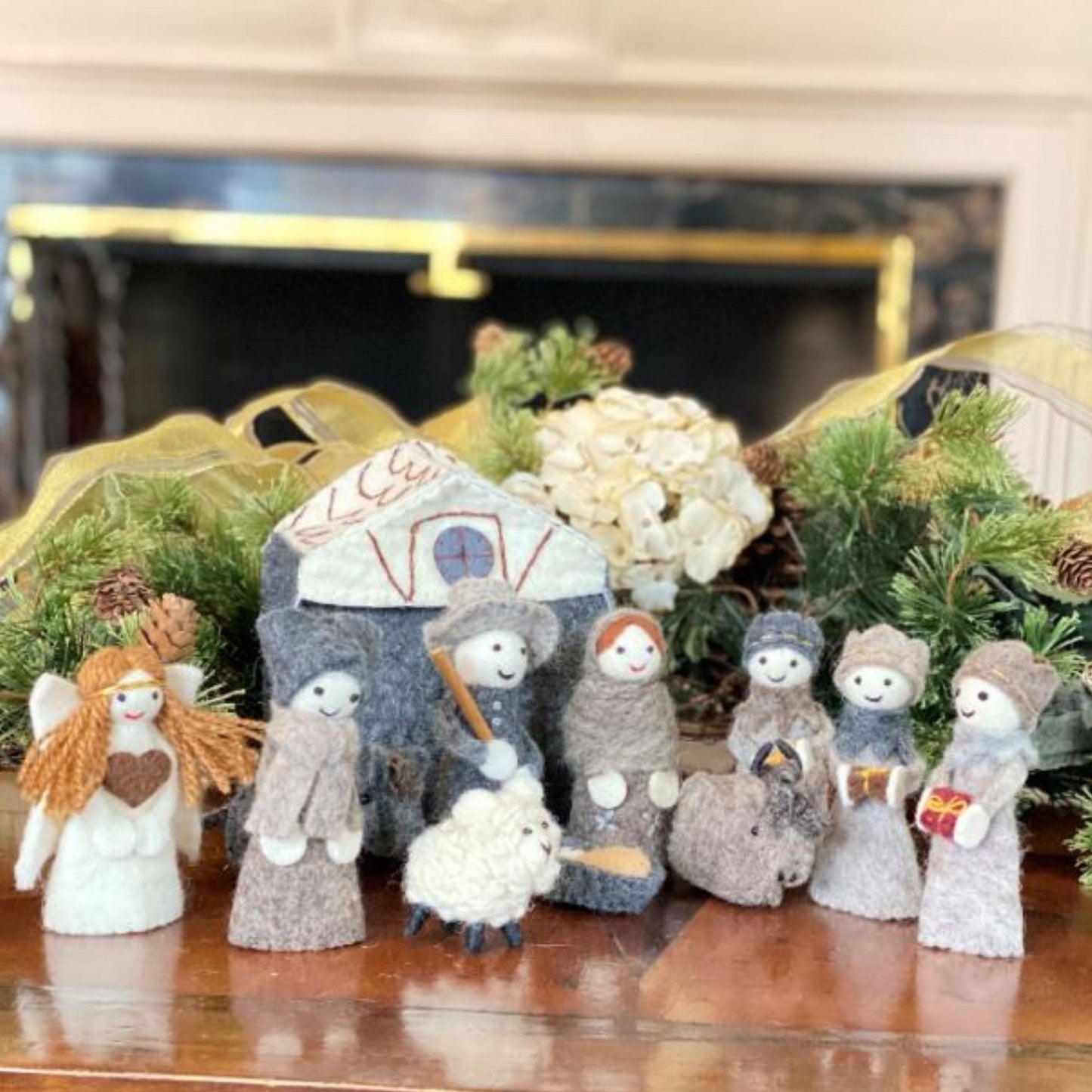 Ensemble de 12 pièces de la Nativité feutrée