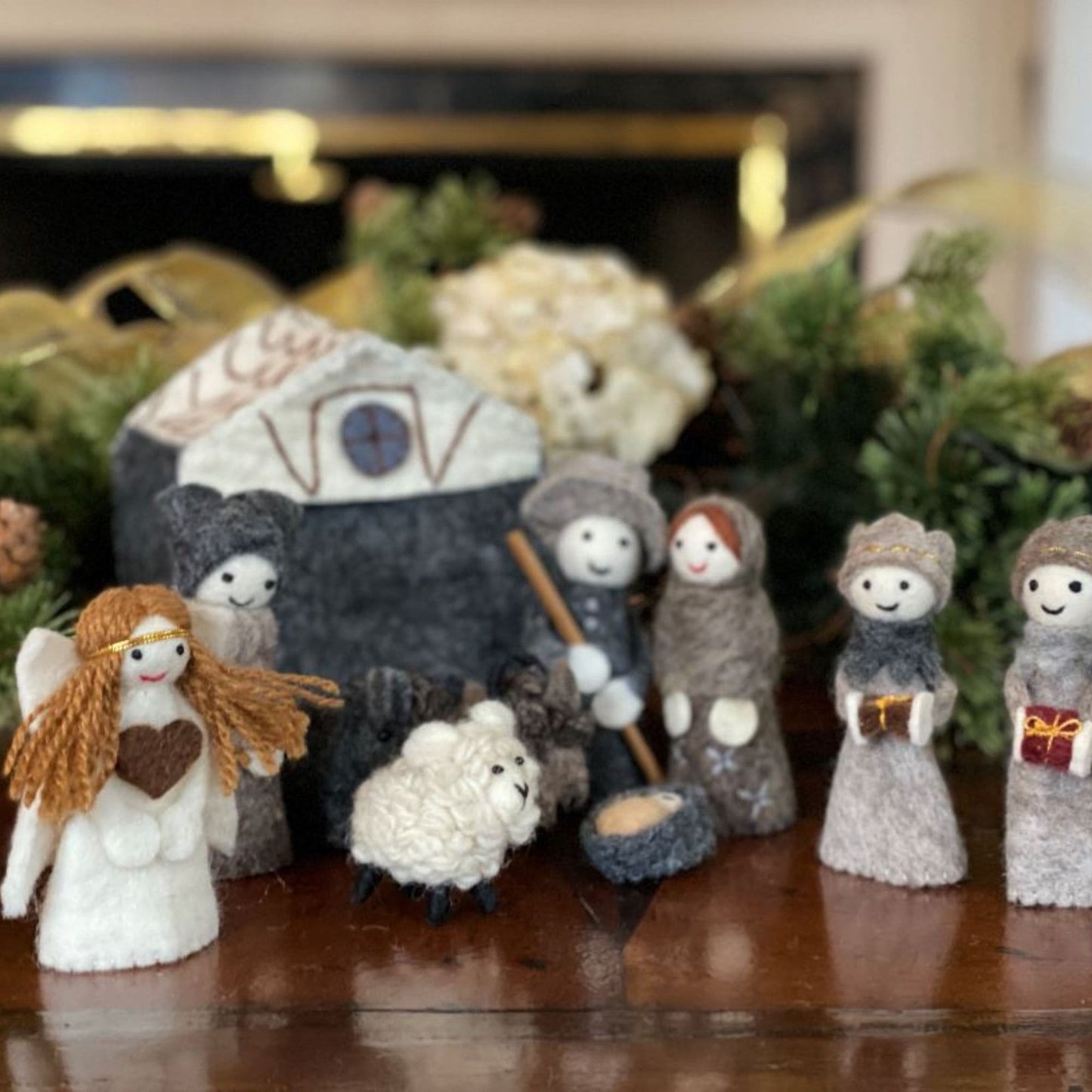 Ensemble de 12 pièces de la Nativité feutrée