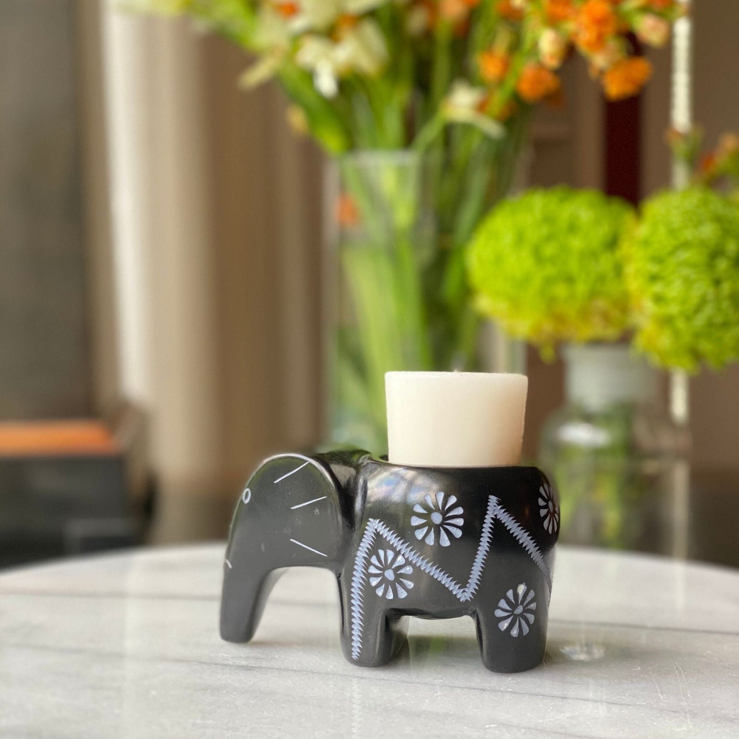 Elephant Soapstone fyrfadslys - sort finish med etch design