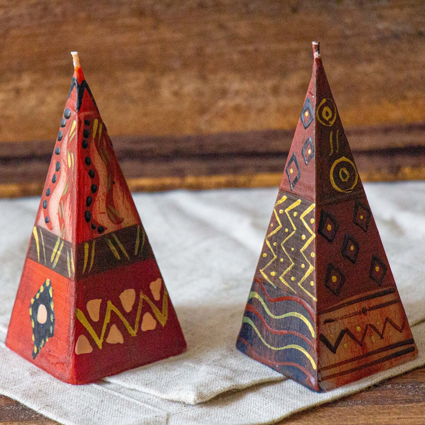 Bougies pyramidales, coffret de 2 (conception Bongazi)