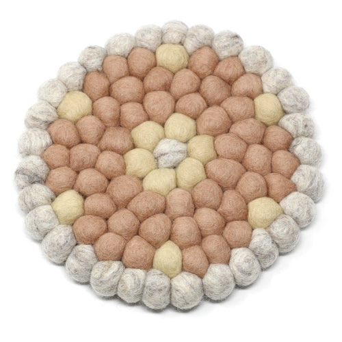 Dessous de plat en boules de feutre fabriqués à la main du Népal : motif de fleurs rondes, rose - Global Groove (T)