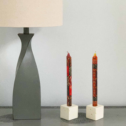 Sæt med tre høje håndmalede stearinlys i æske - Bongazi Design - Nobunto