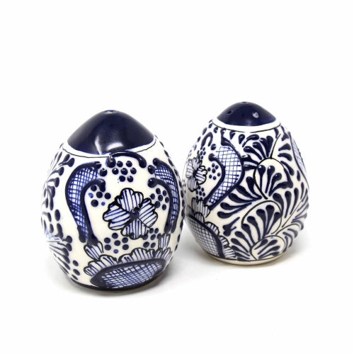 Encantada Shakers à épices en poterie faits à la main, fleur bleue