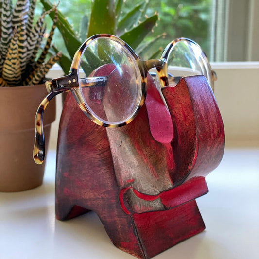 Support à lunettes éléphant en délavé rouge