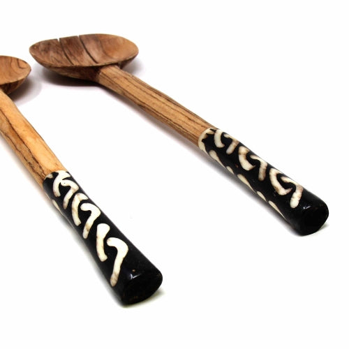 Olive Serving Set with Batik Bone Handles 10 inch