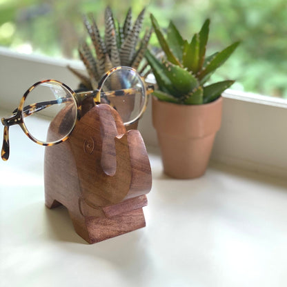 Support en bois d'acacia pour lunettes éléphant